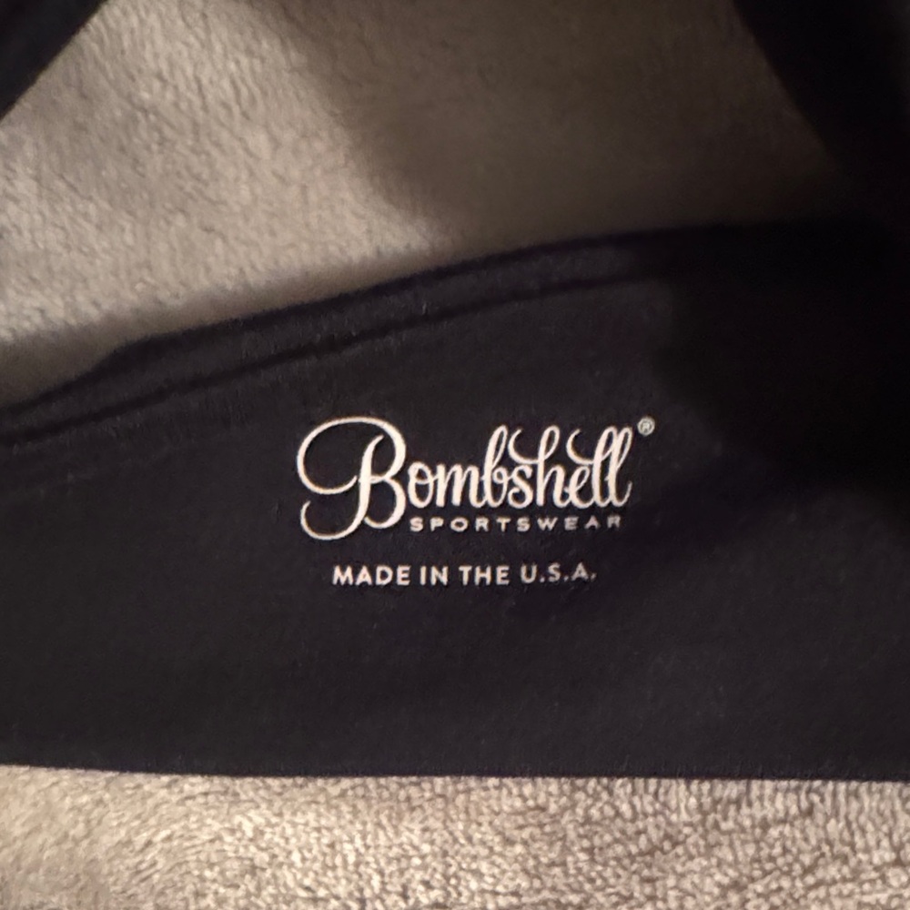 Bombshell Sportswear Black Sports Bra - Picture 2 of 4